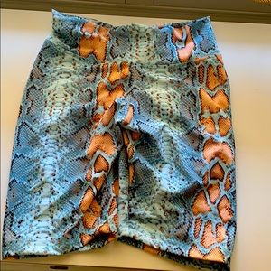 Size small cute booty lounge biker shorts